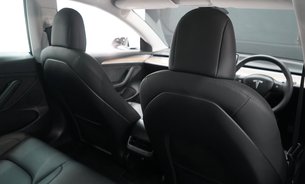 Tesla Model 3 RWD GROK AI Ryzen 1 Owner Adaptive LEDs Heat Pump Pano Roof LFP Batt VATQ 17