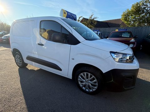 Citroen Berlingo 1.5 BlueHDi 1000 Enterprise M SWB Euro 6 (s/s) 5dr 4