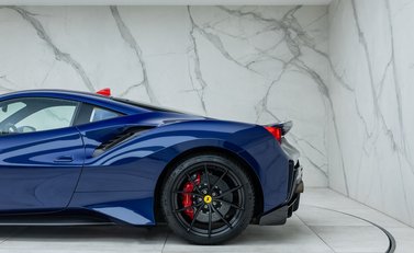 Ferrari 488 Pista 55