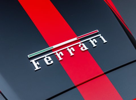 Ferrari F8 Spider 43
