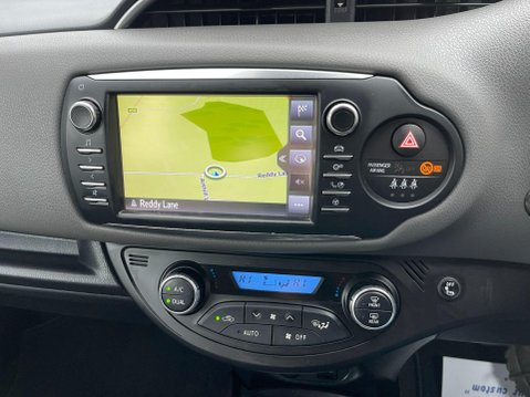Toyota Yaris 1.5 VVT-h Icon Tech E-CVT Euro 6 (s/s) 5dr 14