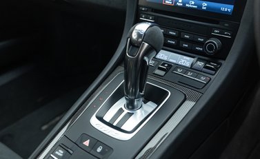 Porsche 911 GT2 RS Weissach (991) 29