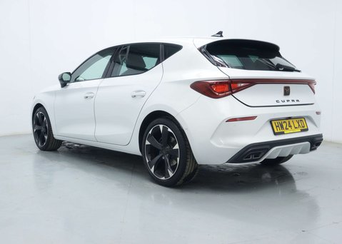 Cupra Leon 1.5 eTSI EVO V1 Hatchback 5dr Petrol Hybrid DSG Euro 6 (s/s) (150 ps) 10