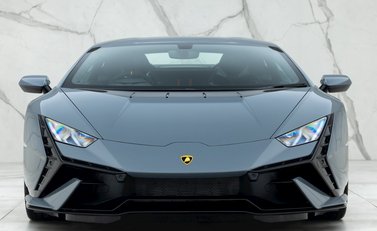 Lamborghini Huracan LP640-2 Tecnica 4