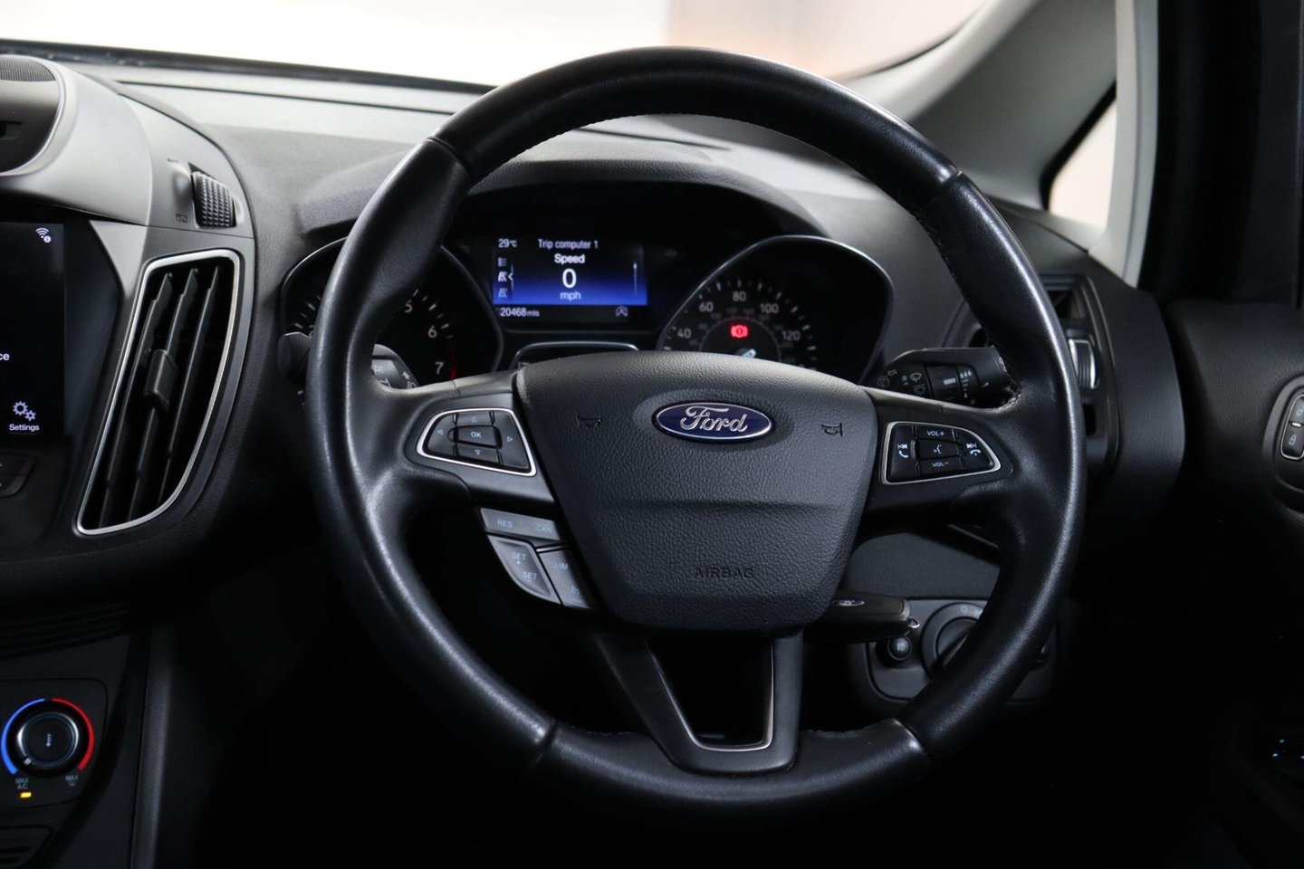 2018 Ford C-MAX — image 40