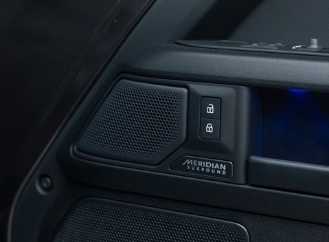 Land Rover Defender 110 OCTA 28