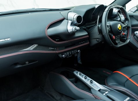 Ferrari F8 Tributo 15