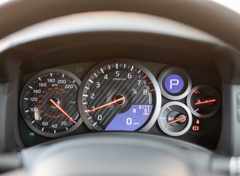 Nissan GT-R Prestige 16