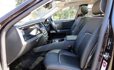Rolls-Royce Ghost V-Spec 19