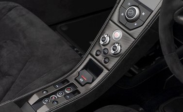 McLaren 675LT Spider 23