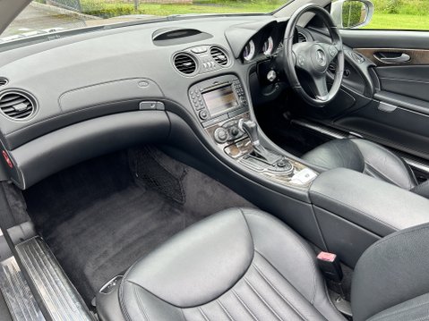 Mercedes-Benz SL Series SL350 17