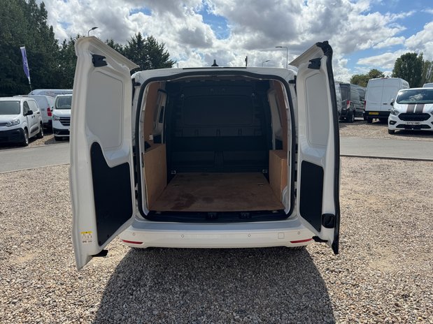 Volkswagen Caddy SWB L1H1 Low Roof Commerce Pro Air Con Alloys Sensors EURO 6 NO VAT 8