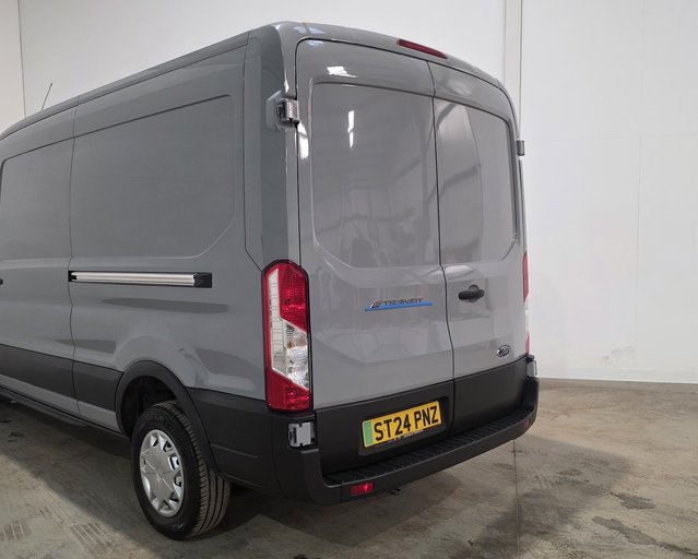 Ford Transit Transit 350 135kW 68kWh H2 Leader Van Auto