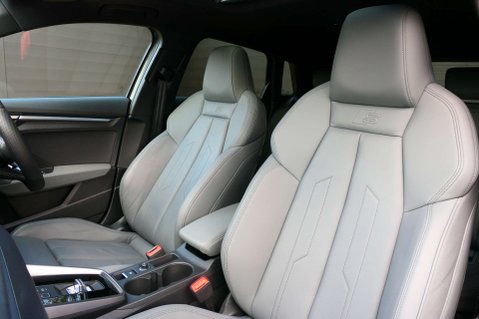 Audi A3 1.5 A3 Black Edition 35 TFSI MHEV SA 5dr 4