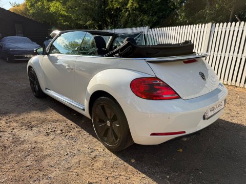 Volkswagen Beetle SPORT TDI BLUEMOTION TECHNOLOGY DSG 15