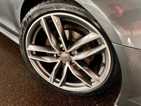 Audi A6 2.0 TDI ultra Black Edition S Tronic Euro 6 (s/s) 4dr 24