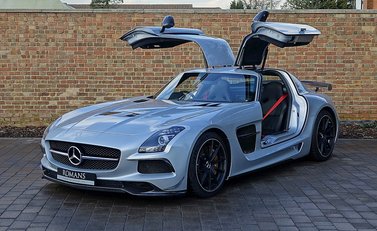 Mercedes-Benz SLS AMG Black Series 8