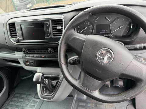 Vauxhall Vivaro 1.5 Turbo D 2900 Dynamic L2 H1 Euro 6 (s/s) 6dr 13
