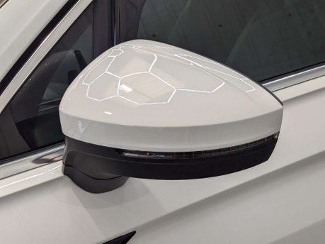 Volkswagen Tiguan 1.5 Tiguan R-Line TSi Semi-Auto 5dr 29