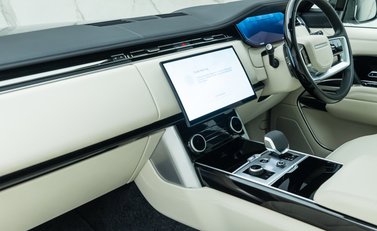 Land Rover Range Rover P400 AUTOBIOGRAPHY LWB 7 Seater 21