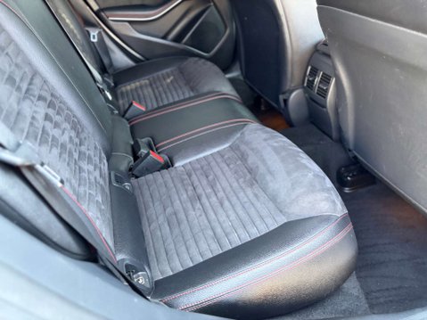 Mercedes-Benz CLA Class 2.1 CLA 220 D AMG Line Auto 4dr 28