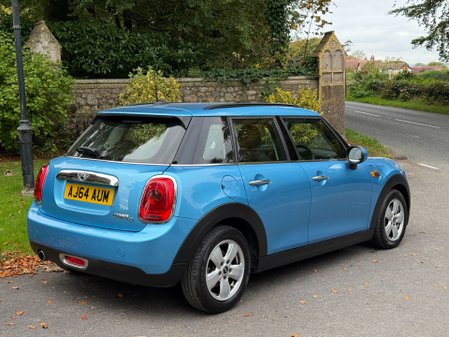 Mini Hatch COOPER D 12