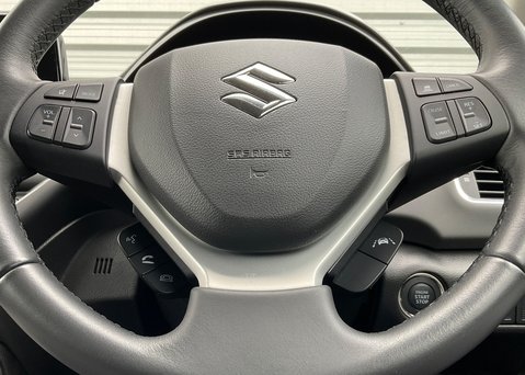 Suzuki SX4 S-Cross MOTION BOOSTERJET MHEV 23