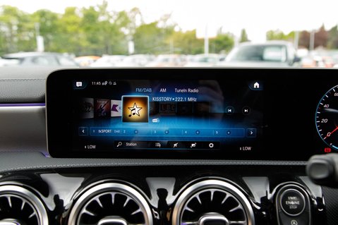 Mercedes-Benz CLA Class CLA 220 AMG LINE PREMIUM PLUS 24