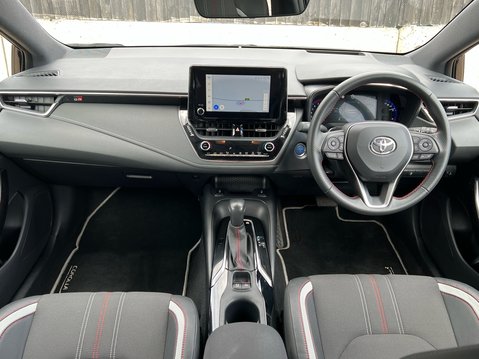 Toyota Corolla GR SPORT 10