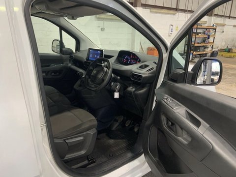 Peugeot Partner BLUEHDI PROFESSIONAL PREMIUM PLUS L1 9