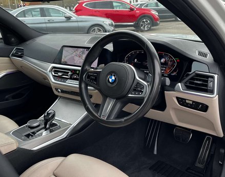 BMW 3 Series 2.0 330I M Sport Auto 4dr 18