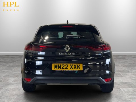 Renault Megane 1.6 E-TECH 9.8kWh Iconic Hatchback 5dr Petrol Plug-in Hybrid Auto Euro 6 (s 6