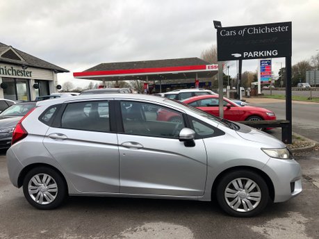 Honda Jazz I-VTEC S 5 door petrol manual, 35,000m, 2 owners, £35 tax, ULEZ compliant 3