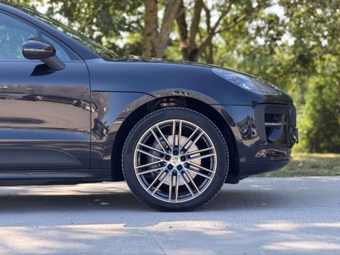Porsche Macan 3.0 Macan S Semi-Auto 4WD 5dr 34
