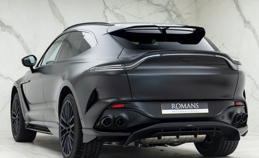 Aston Martin DBX 707 3