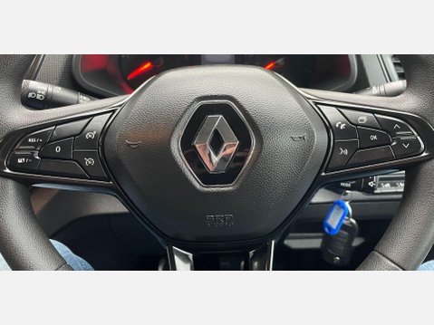 Renault Trafic 2.0 dCi Blue LH30 Business Panel Van 5dr Diesel Manual L2 H2 Euro 6 (s/s) ( 28