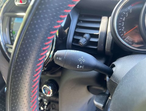 Mini Hatch 1.5 Cooper Sport 3dr 23
