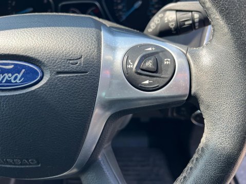 Ford Focus 1.6 Titanium Navigator Powershift Euro 5 5dr 21