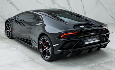 Lamborghini Huracan LP640-4 EVO 9