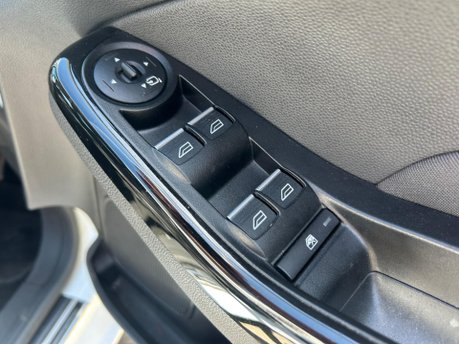 Ford Fiesta TITANIUM X 17