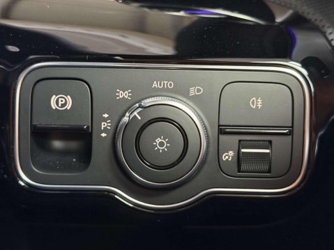 Mercedes-Benz A Class 2.0 A35 AMG (Premium) Hatchback 5dr Petrol SpdS DCT 4MATIC Euro 6 (s/s) (30 36