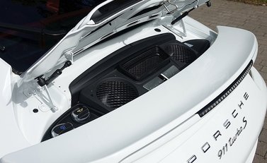 Porsche 911 (991) Turbo S 4