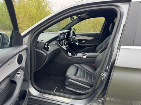Mercedes-Benz GLC GLC 220D 4Matic AMG Line Auto Diesel SAT NAV/PARKTRONIC/SIDE STEPS 8