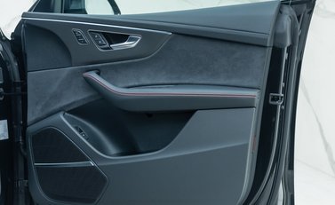 Audi RS Q8 VORSPRUNG 27