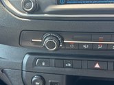 Peugeot Expert MWB L2H1 Bluehdi Professional Premium Plus Air Con Cruise SELECT 31