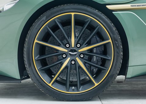 Aston Martin Vanquish Zagato Speedster 