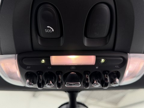 Mini Hatch COOPER S 71