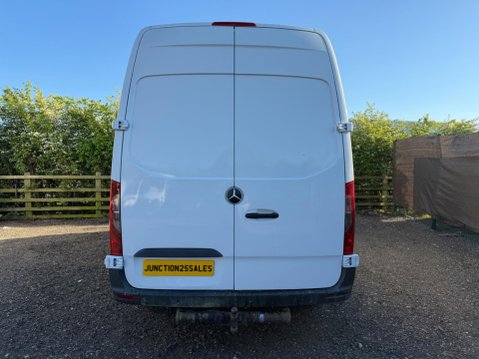 Mercedes-Benz Sprinter 2.0 315 CDI Progressive RWD L2 H2 Euro 6 (s/s) 5dr 7