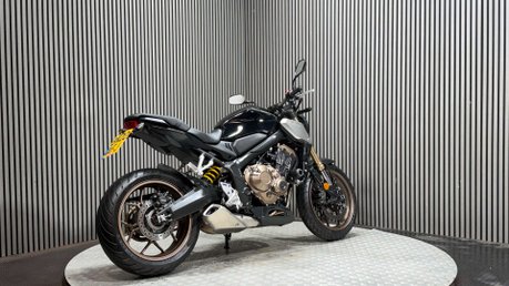 Honda CB650R 2020 NEO SPORT CAFE 9K MODERN CLASSIC 650CC 6