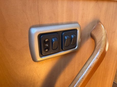 Swift Kon-Tiki 645 6 Berth 2.8 Fiat 27